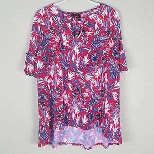 Amana top with short Bell sleeve Keyhole front